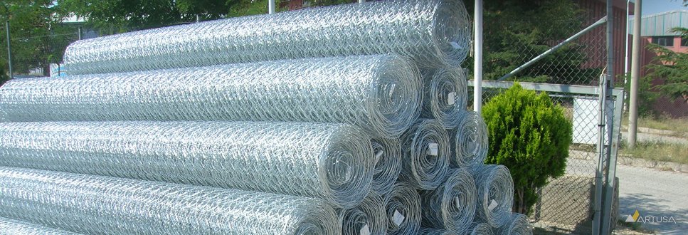 Hexagonal double-twist mesh rolls in our factory